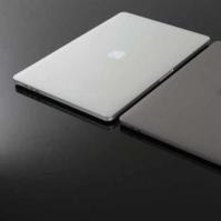 本教程将引导您完成在13英寸旧MacBook Pro中安装RAM的过程